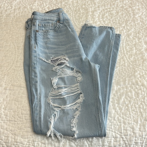 American Eagle mom jeans. Size 0. Regular length. - Picture 13 of 16